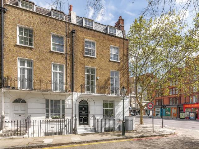 House for sale in Chelsea, Greater London