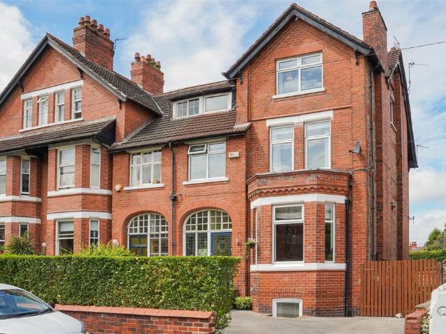 House for sale in Georgia, Greater Manchester