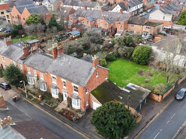 House for sale in Elmfield, Leicestershire