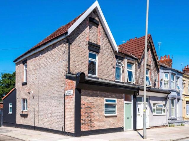 House for sale in Kensington, Calderstones
