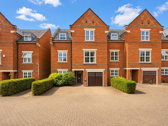 House for sale in Napsbury Park, St Albans