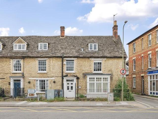 House for sale in Black Bourton, Oxfordshire
