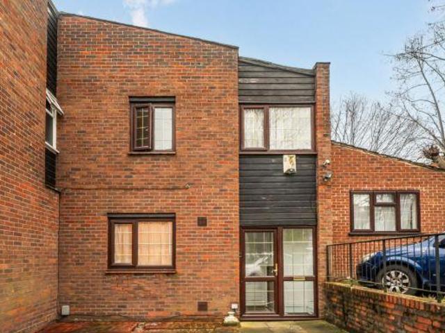 House for sale in London Borough of Lewisham, Forest Hill