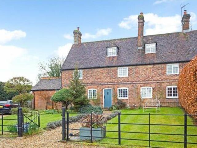 House for sale in Pachesham Park, Surrey