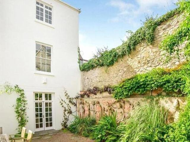 House for sale in Follaton, Strode