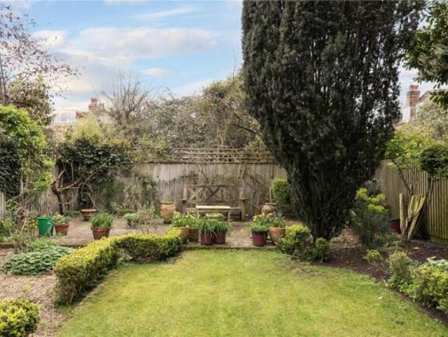 Cottage for sale in Putney, Greater London