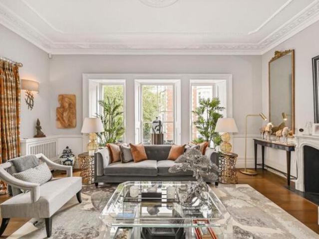 Cottage for sale in Cat Hill