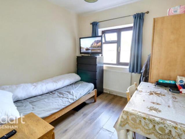 Cottage for sale in Dagenham, Greater London