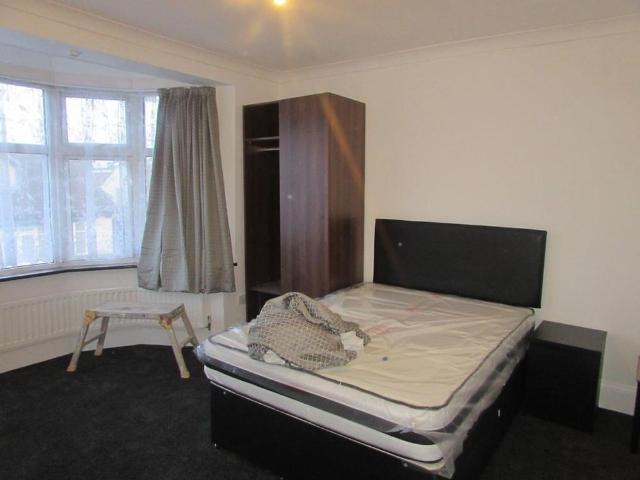 House for rent in Barkingside, Greater London
