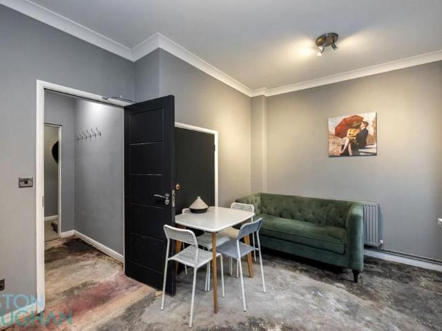 House for rent in Aldrington