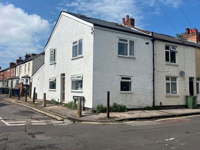 Apartment for rent in Robin Hood, The Slade