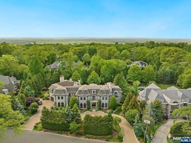 House for sale in Englewood Cliffs, New Jersey