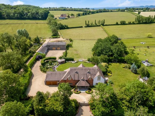 House for sale in Alderminster, Warwickshire