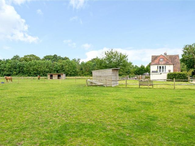 House for sale in Horsham, West Sussex