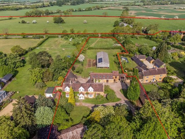 House for sale in Alderminster, Warwickshire