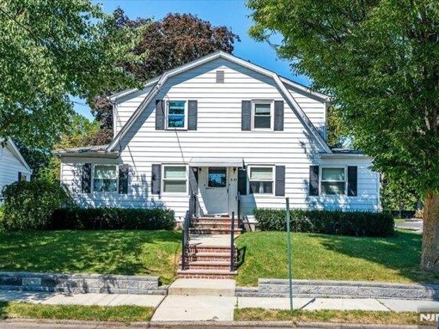 House for sale in Fair Lawn, Bergen County