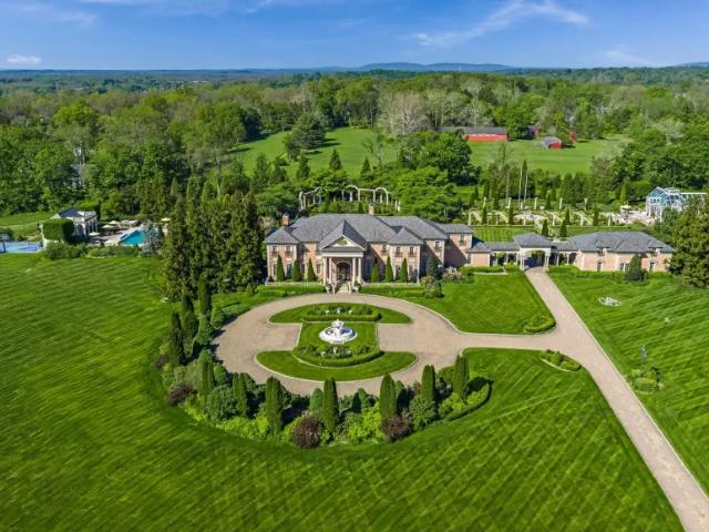House for sale in Far Hills, New Jersey