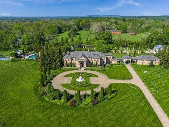 House for sale in Far Hills, New Jersey