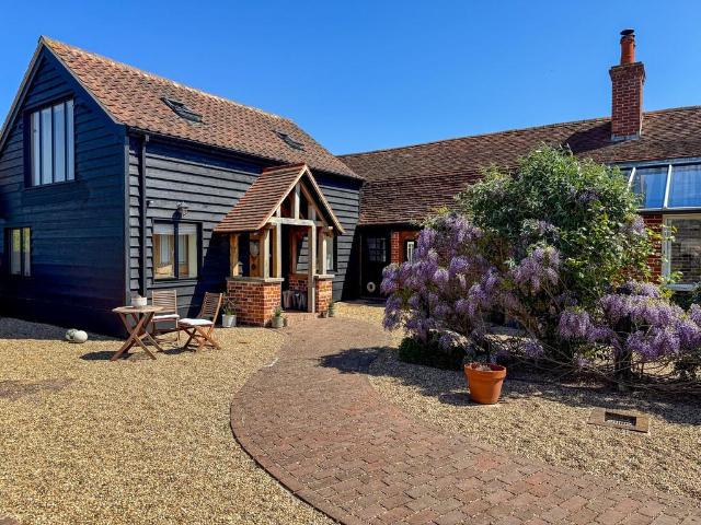 House for sale in Dale Hill, Essex