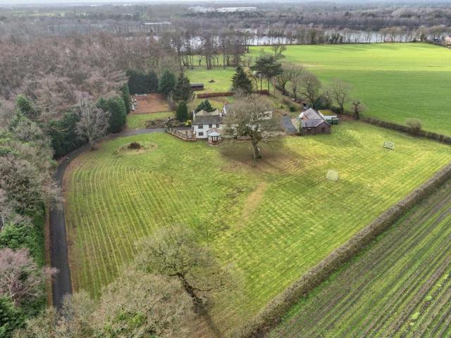 House for sale in Allostock