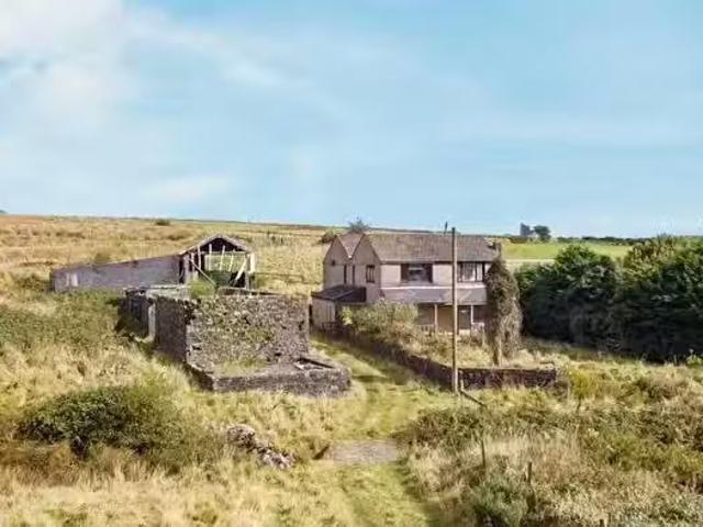 House for sale in Pontardawe, Clydach