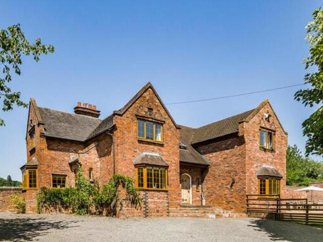 House for sale in City of London, Greater London
