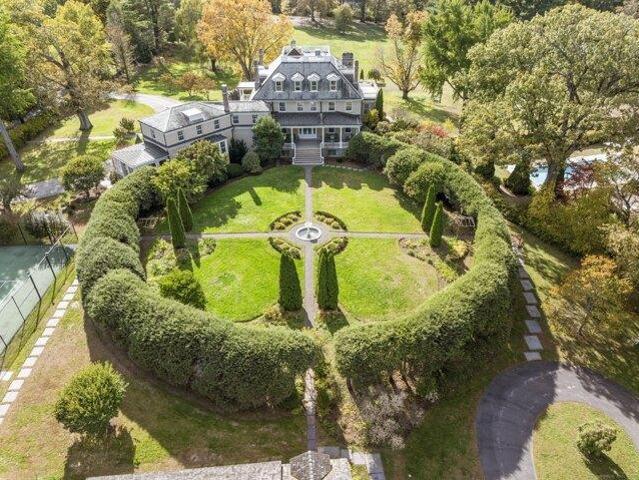 House for sale in Farmington, Connecticut