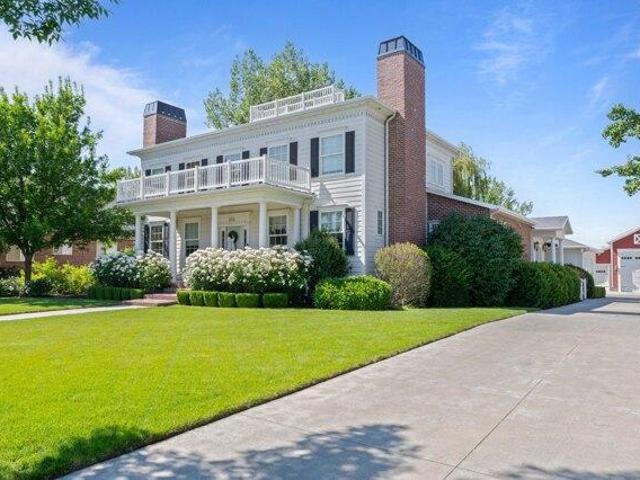 House for sale in Farmington, Utah