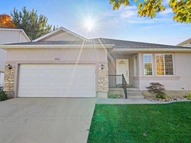 House for sale in Farmington, Utah
