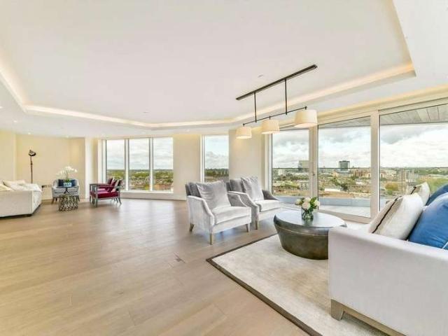 Flat for sale in Greater London