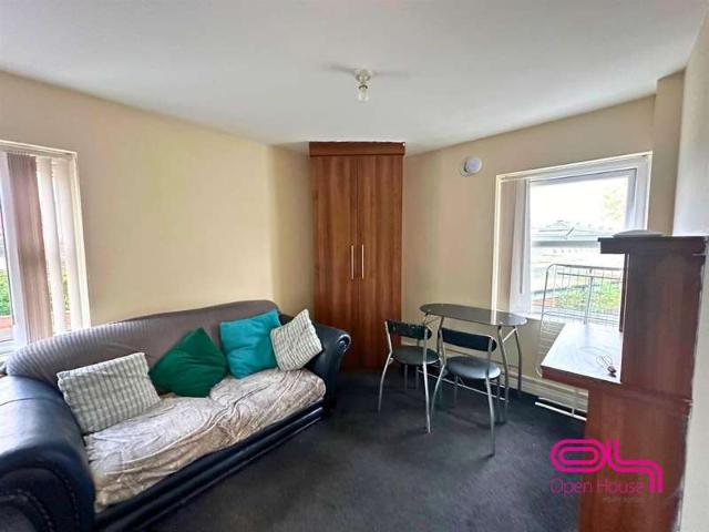 Flat for sale in Avenham, Higher Bartle