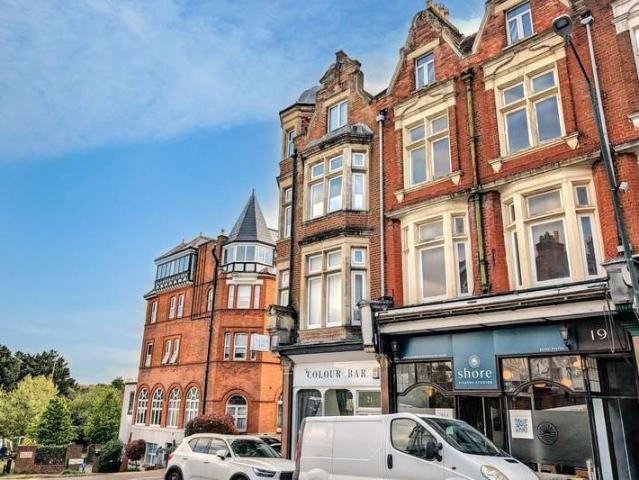 Flat for sale in West Cliff, Bournemouth