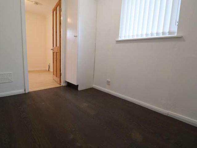 Flat for rent in Bassaleg, Newport