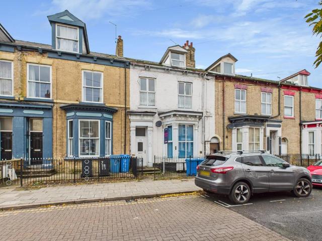 Flat for sale in Hull, City Of Kingston Upon Hull