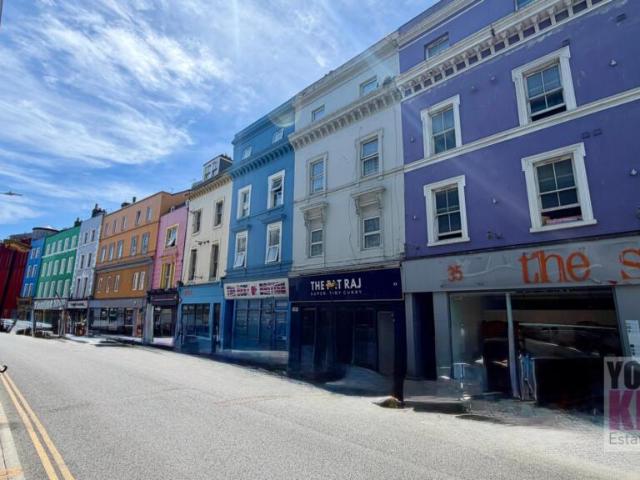 Flat for sale in Folkestone