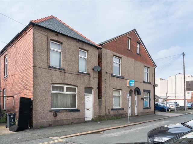 Flat for sale in Barrow