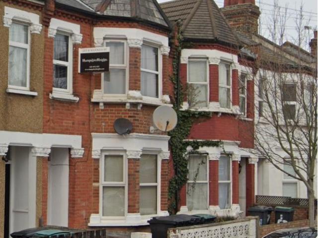 Flat for sale in Greater London