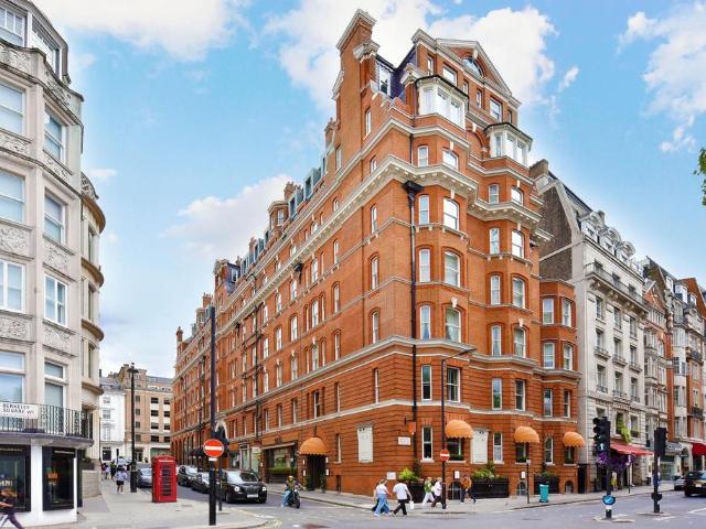 Flat for sale in St. James's, Mayfair