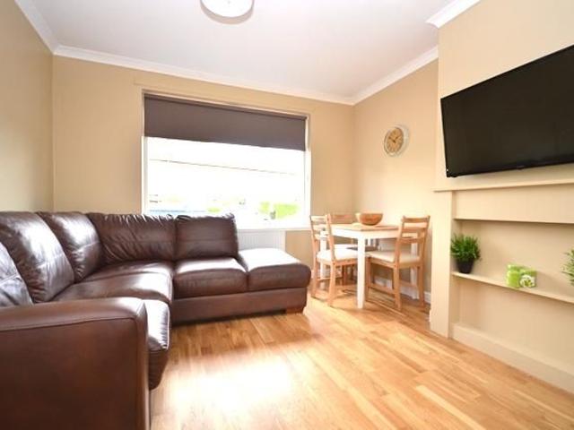 Room for rent in Blackford, Scotland