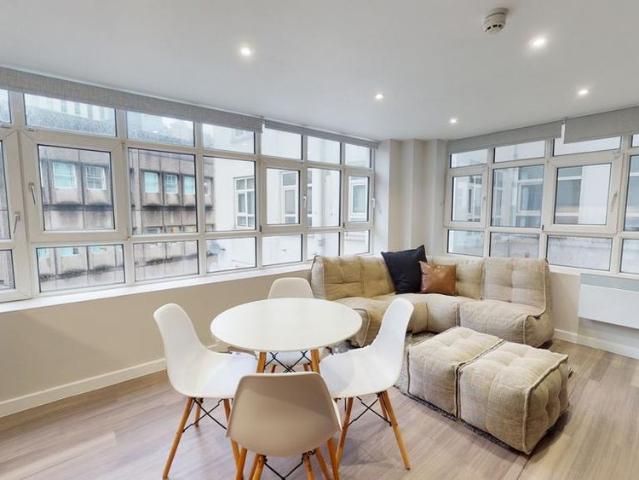 Apartment for rent in Falcon Lodge, Wales