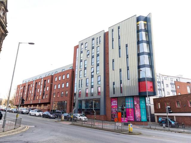 Flat for rent in Calderstones, Isle Of Man