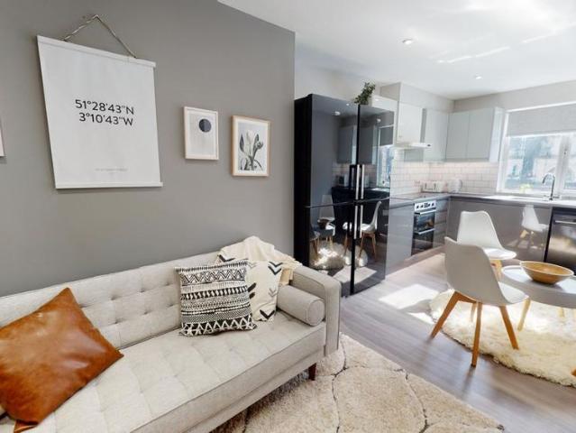 Apartment for rent in Falcon Lodge, Wales