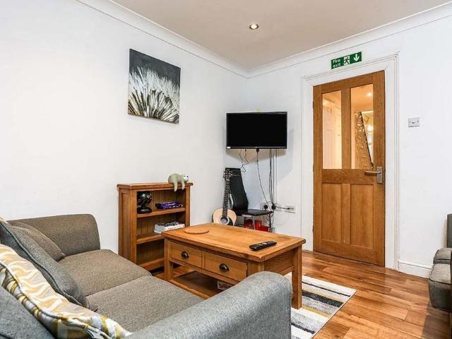 Apartment for rent in Mount Wise