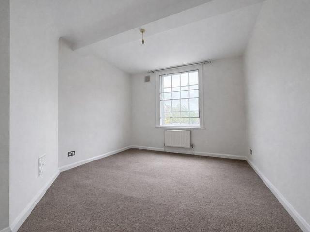 Apartment for rent in Cressex, Buckinghamshire