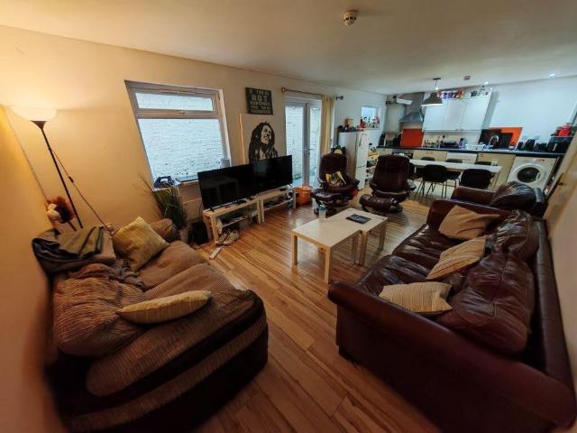 Apartment for rent in Bishopston, Feckenham