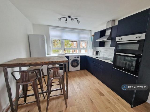 Room for rent in Battersea, Greater London
