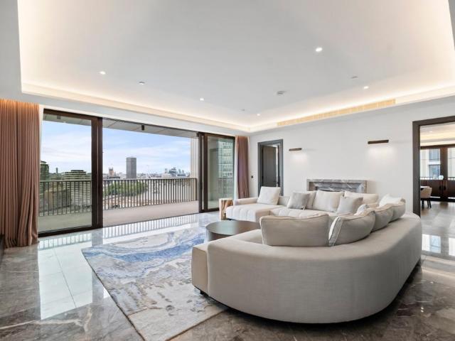 Flat for rent in Nine Elms, Greater London