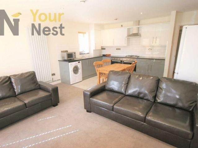 Apartment for rent in Beckett Park, Headingley