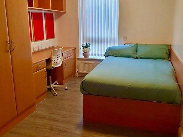 Apartment for rent in Sydenham, Green Close