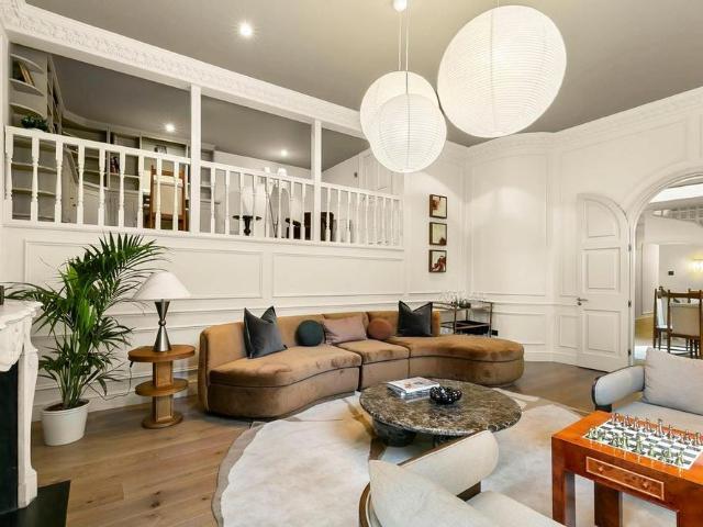Apartment for rent in Kensington, Greater London